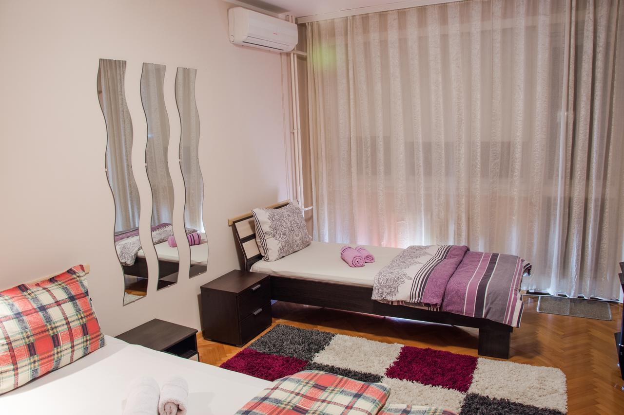 Apartment Bohemian Rhapsody Belgrado Buitenkant foto